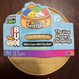 Rainbow Mystery Squishy Bun - Gold